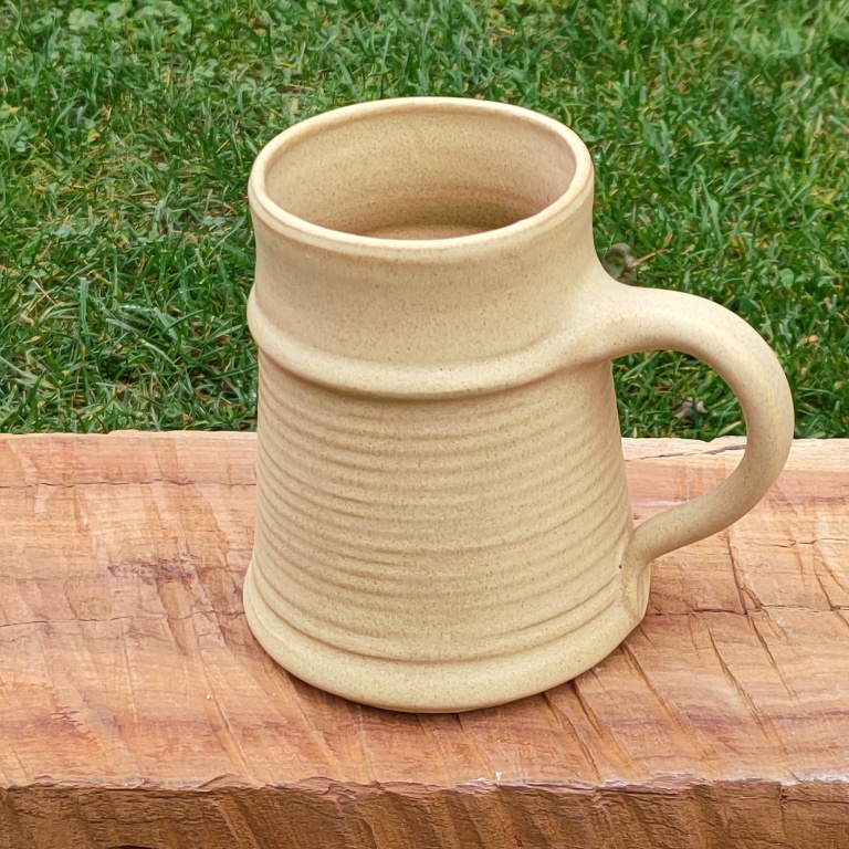 Fotka pivní korbel okr